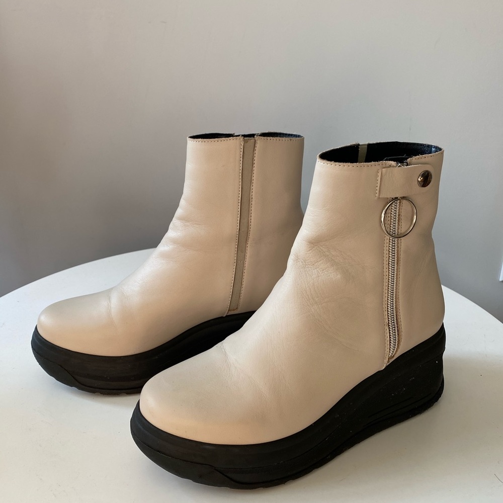 Free people chunky boots 👢